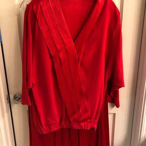 Vintage 2-piece 100% Satin Silk European ensemble size 8